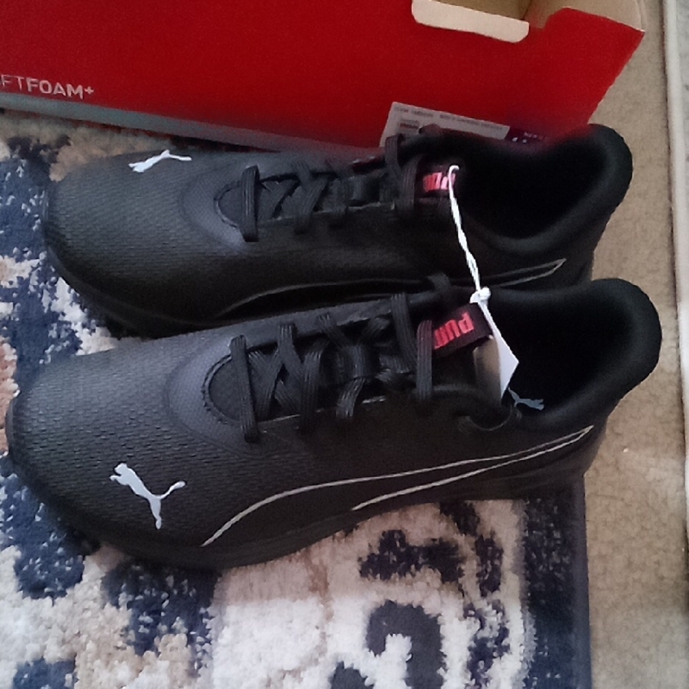 Puma Black Sneakers with White Logo Accents - Picture 5 of 8